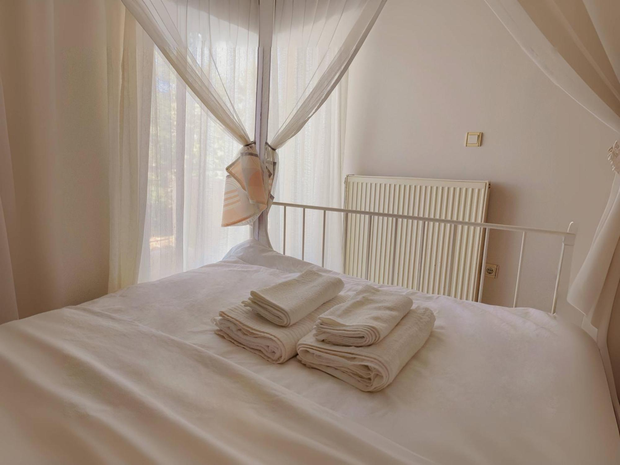 Artemis Garden Near Airport Ξενοδοχείο Εξωτερικό φωτογραφία